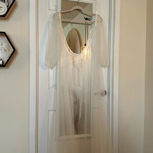 Elegant White Sheer Women's Accessory